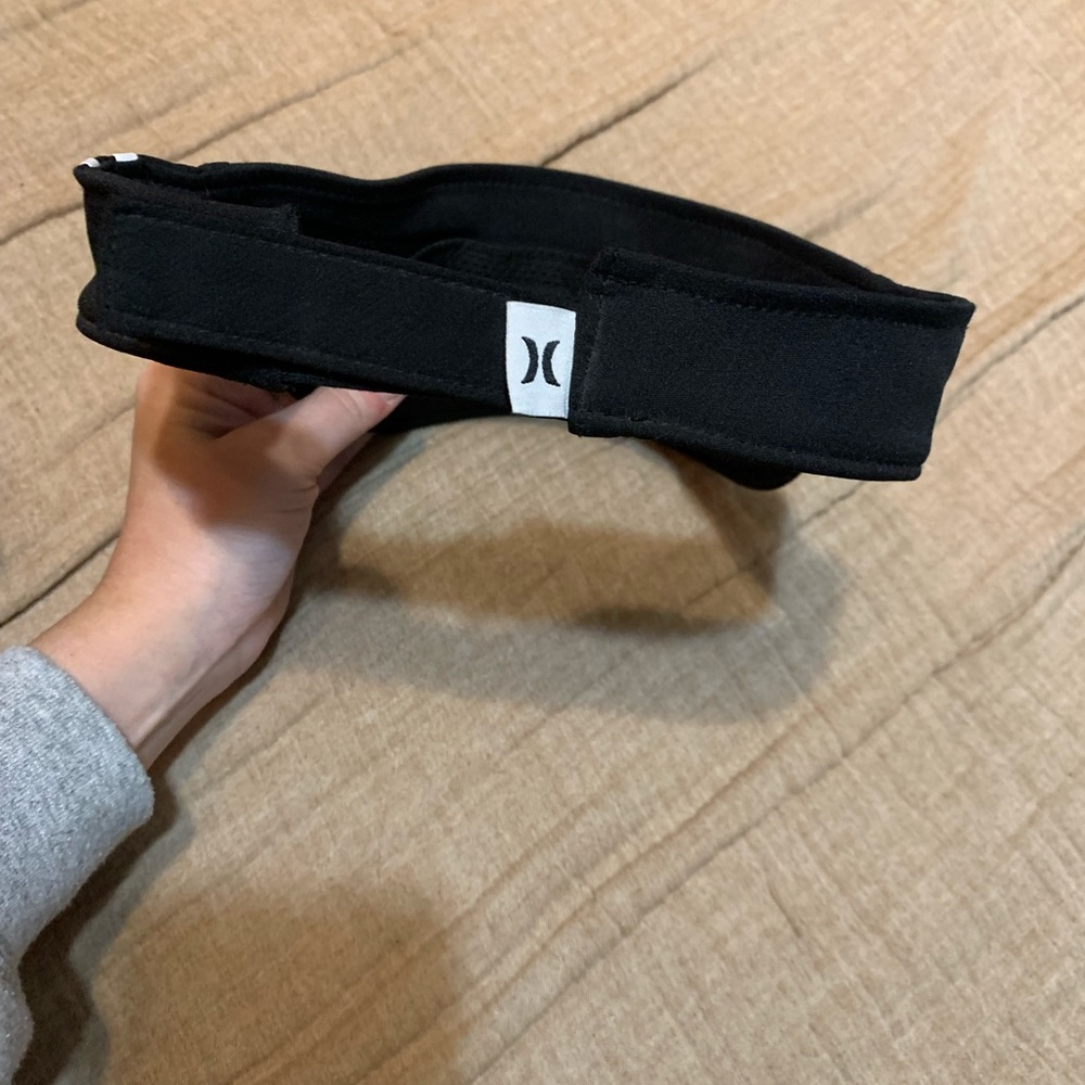 Hurley visor - Picture 2 of 2